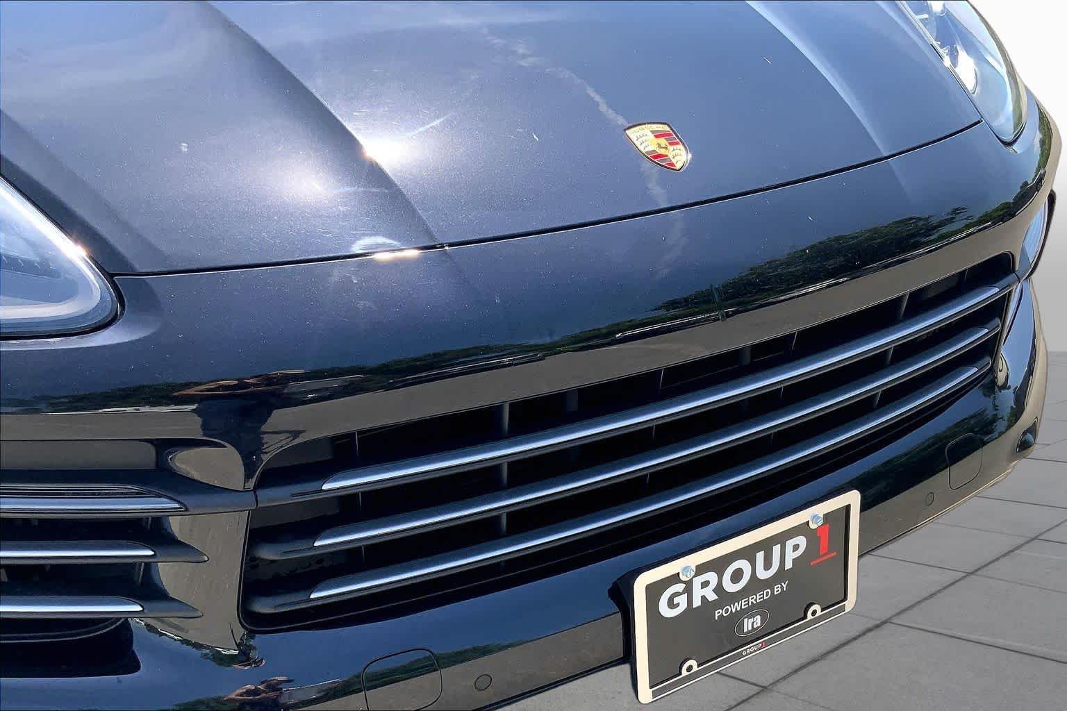 Used 2019 Black Porsche  image 32