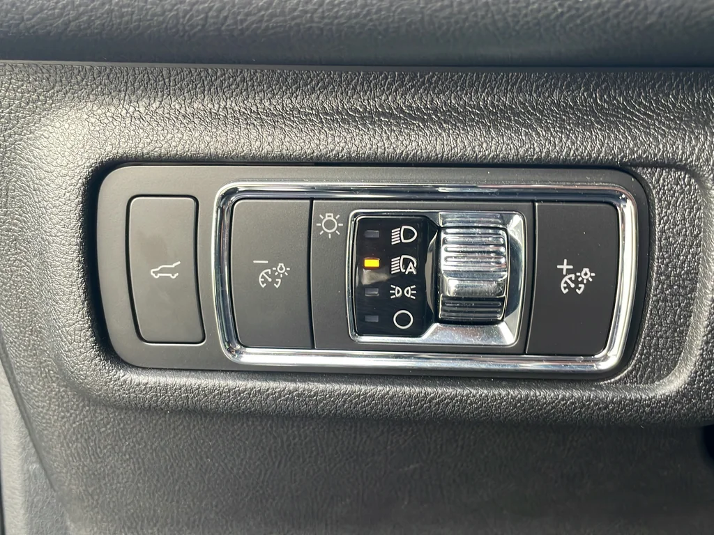 Used 2022 Black Lincoln Standard image 26