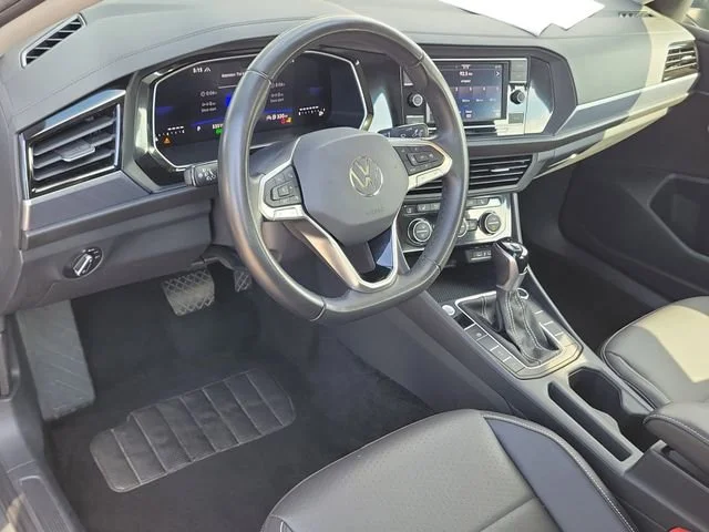 2024 Volkswagen Jetta SE - Photo 15