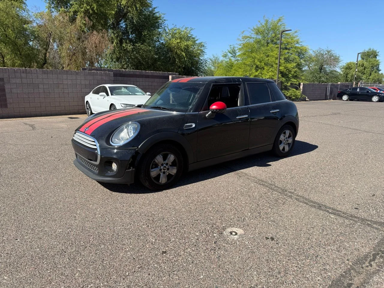 2015 MINI Cooper - 4 Door's photo