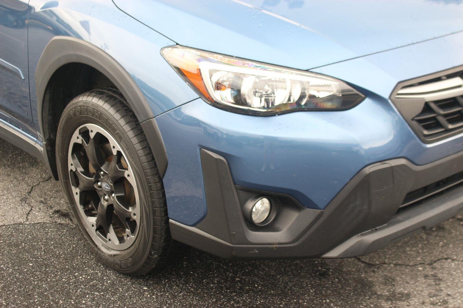 Used 2021 Black Subaru Premium image 9