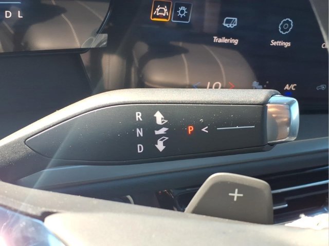 New 2027 Summit White Chevrolet LT image 8