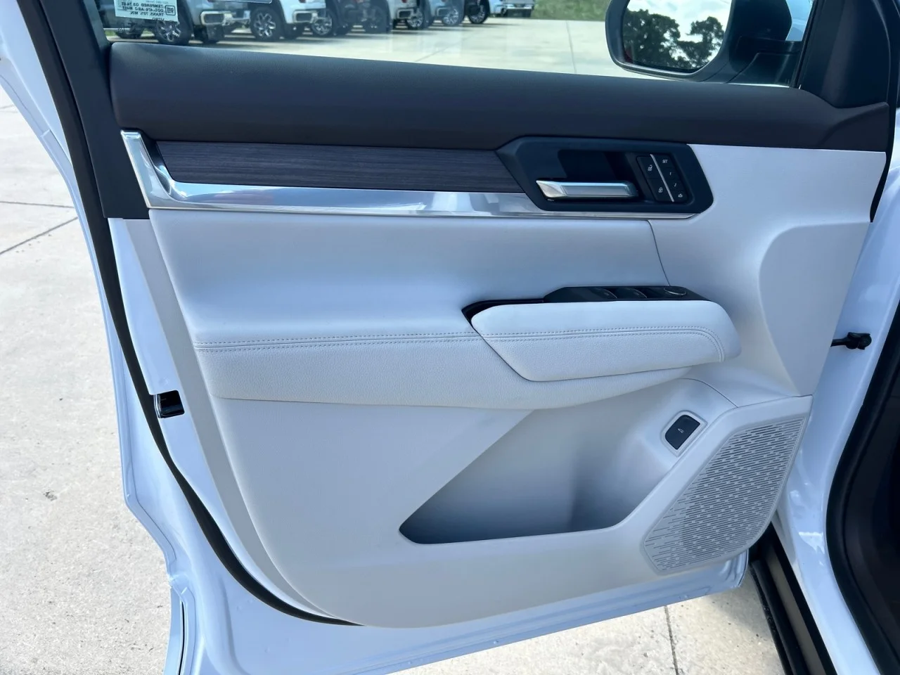 New 2027 Glacier White Tricoat GMC Denali image 11