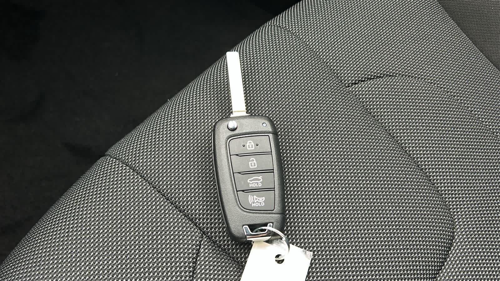 New 2026 Serenity White Hyundai SE image 59