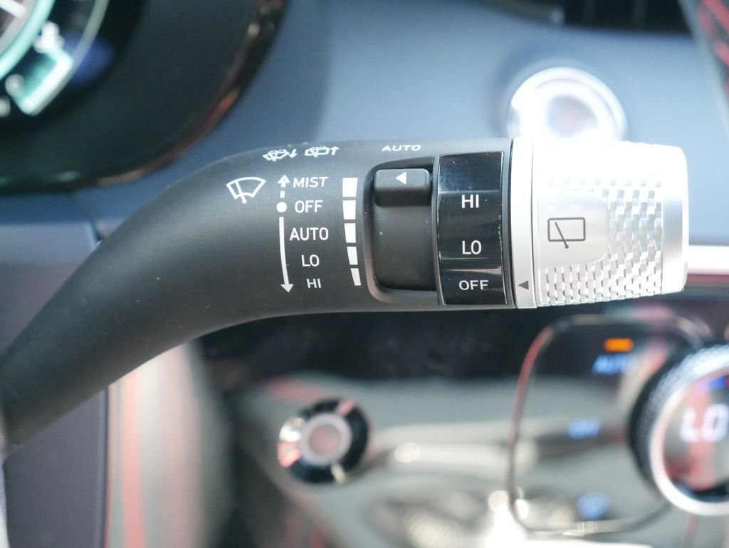 Used 2025 Silver Genesis 3.5T Sport image 32