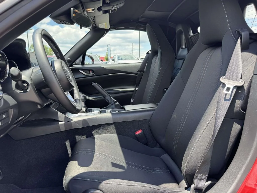 2025 Mazda MX-5 Miata Sport - Photo 14