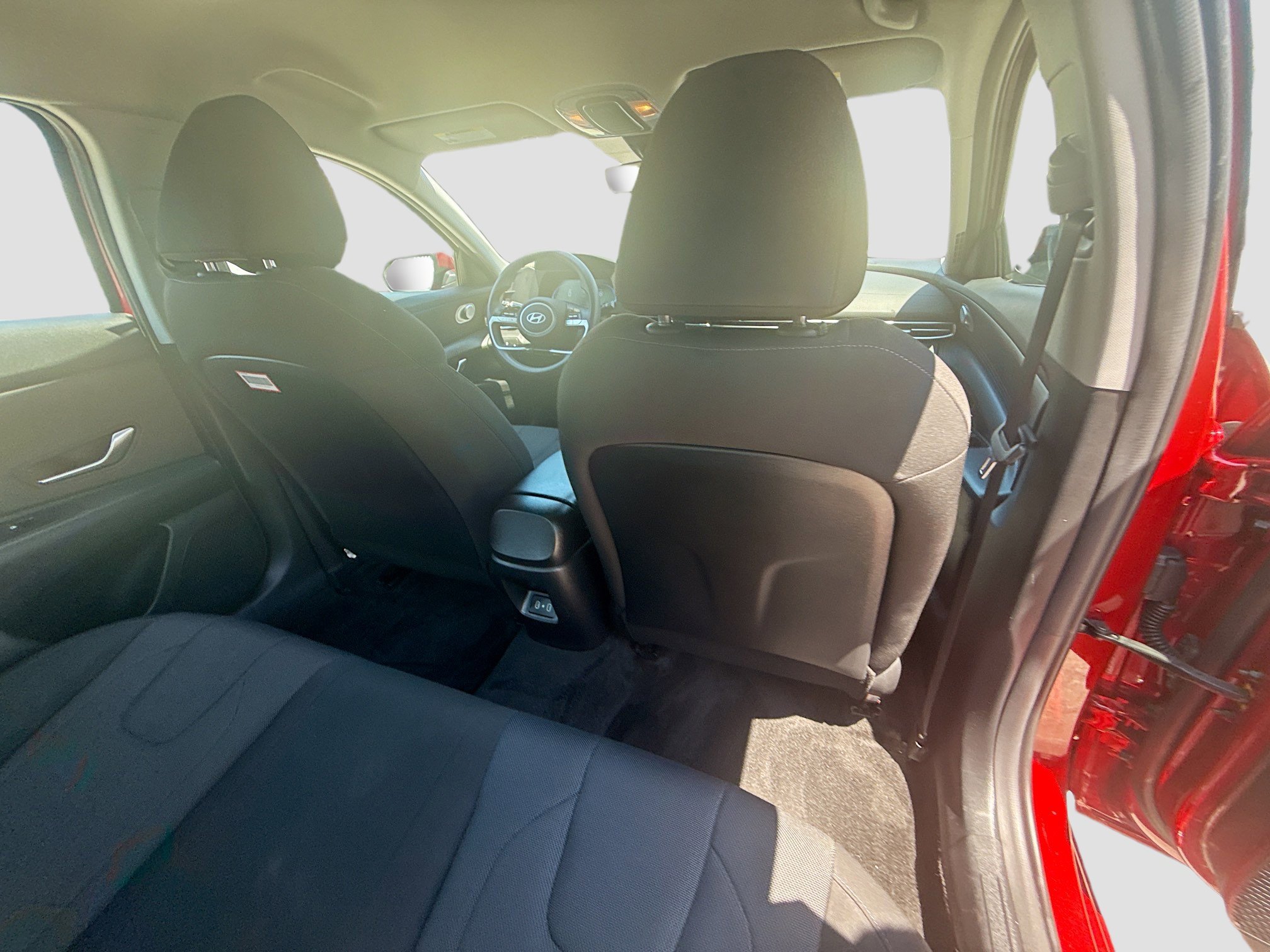 2025 Hyundai Elantra SE - Photo 26
