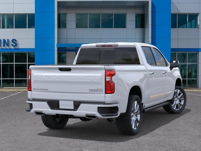 New 2026 Polar White Tricoat Chevrolet High Country image 4
