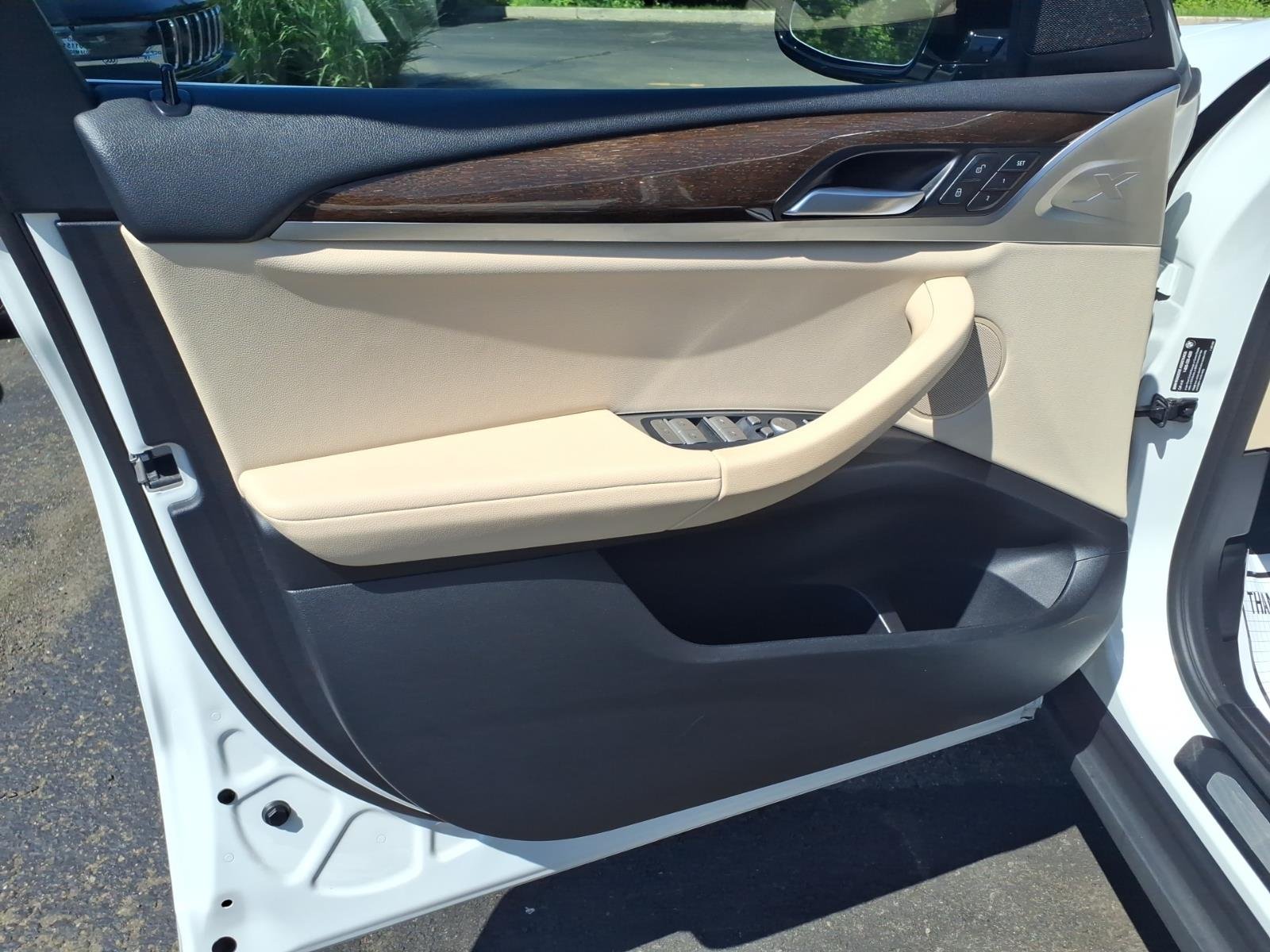 Certified Used 2020 White BMW xDrive30i image 25