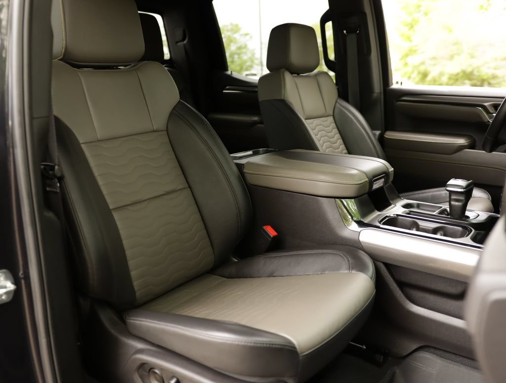 Used 2024 Dark Ash Metallic Chevrolet ZR2 image 35