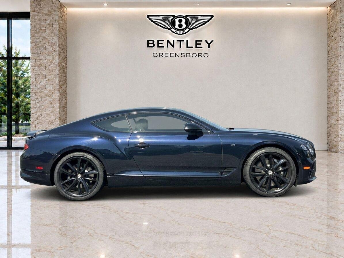 Used 2020 Dark Sapphire BENTLEY  image 4