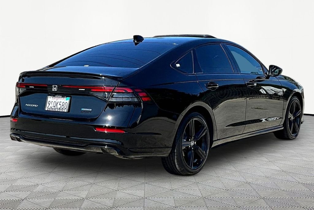 Used 2025  Honda Sport-L image 6
