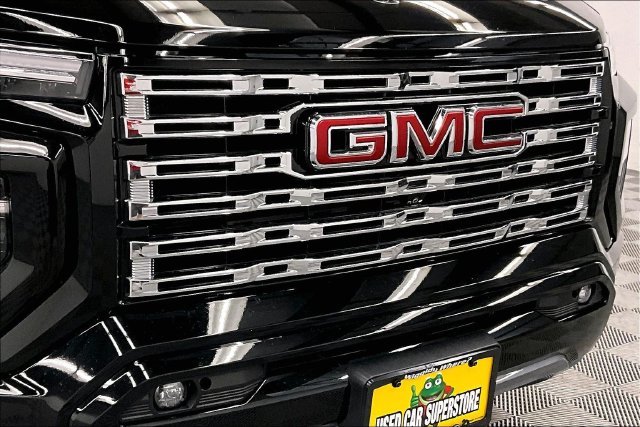 Used 2023 Onyx Black GMC Denali image 34