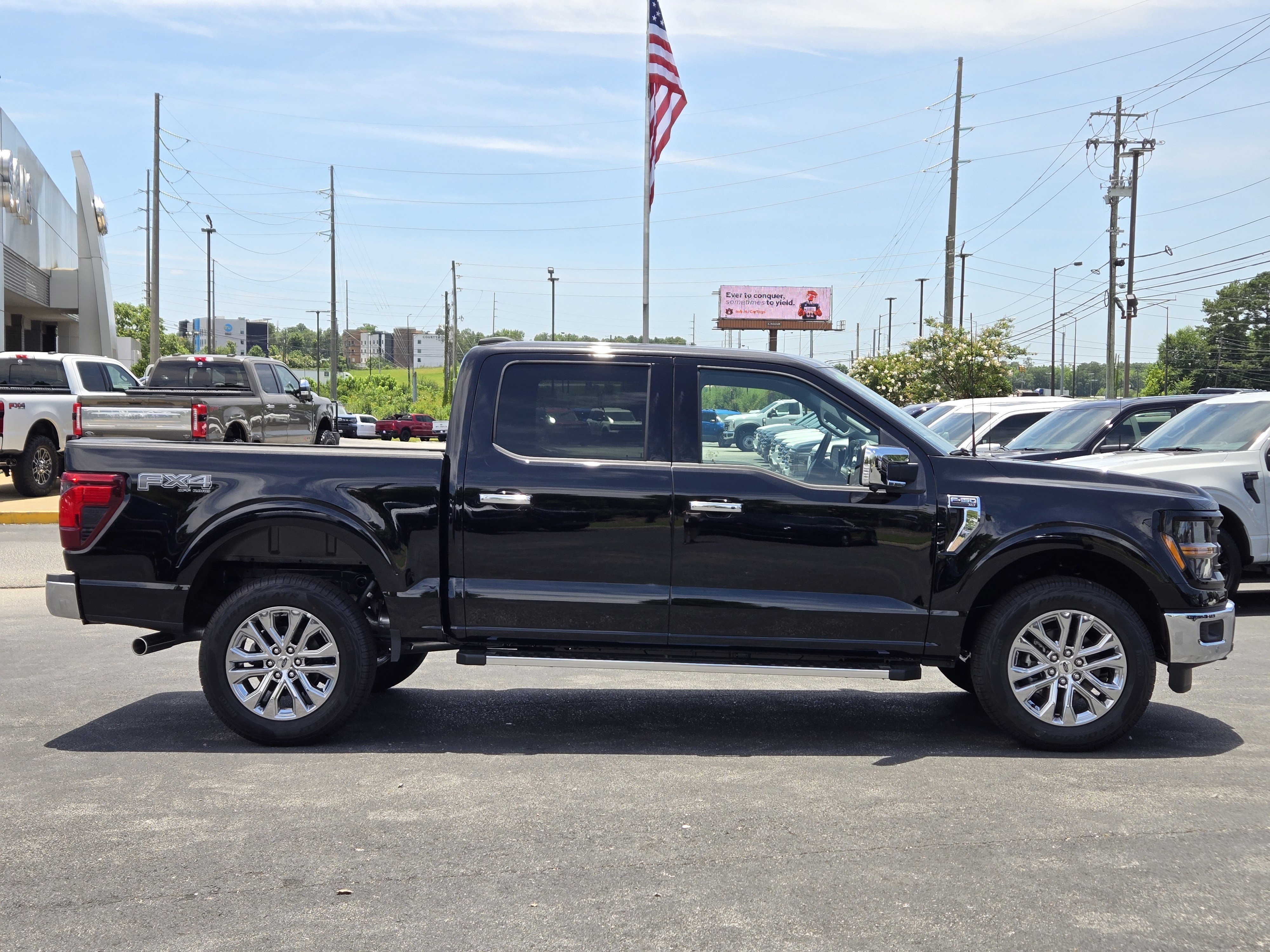 New 2026 AGATE BLACK METALLIC FORD XLT image 7