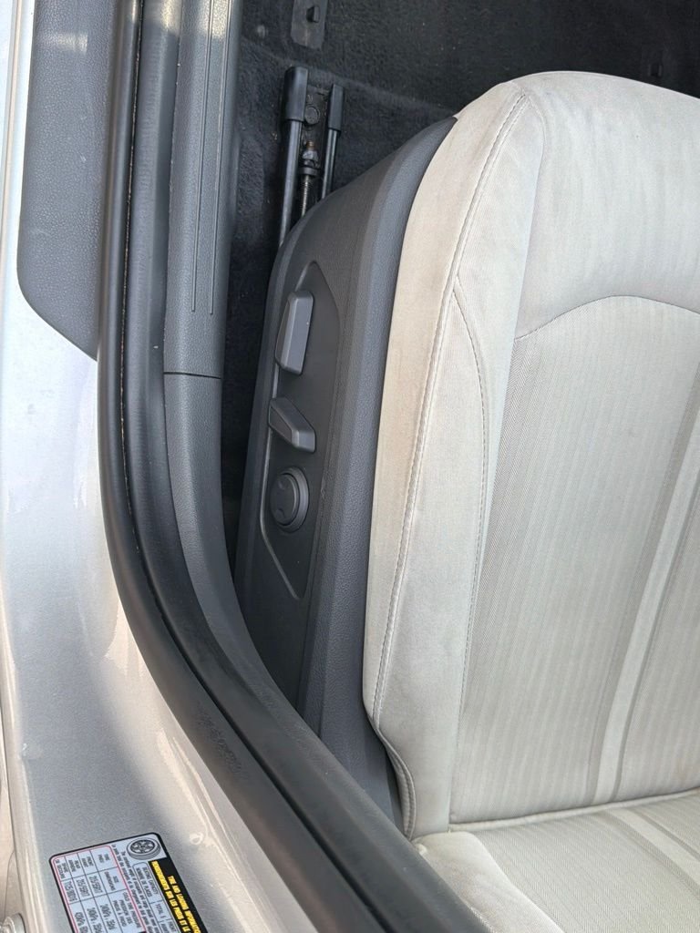 Used 2025 Silver Hyundai SEL image 15