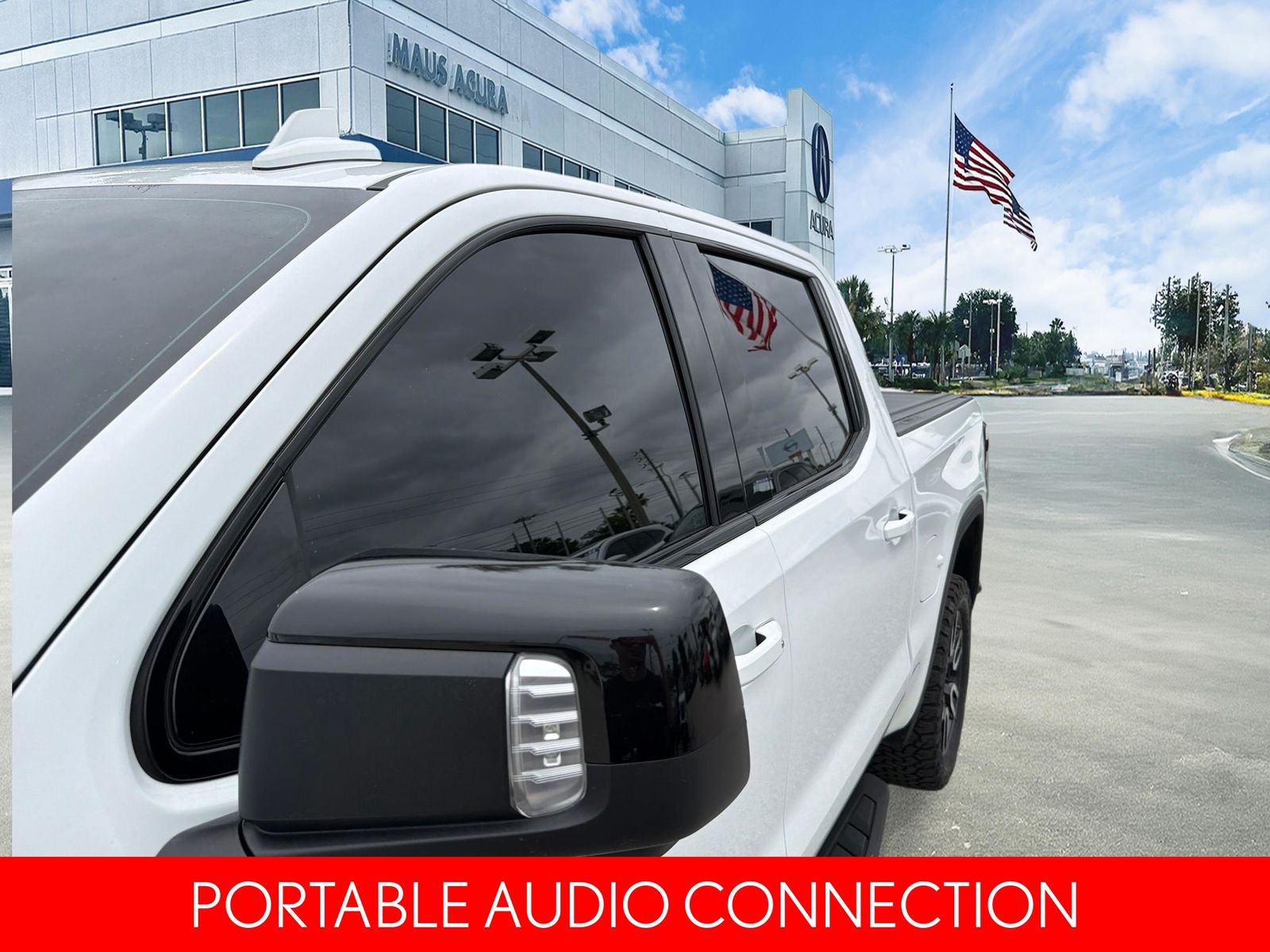 Used 2024 White GMC AT4 image 14