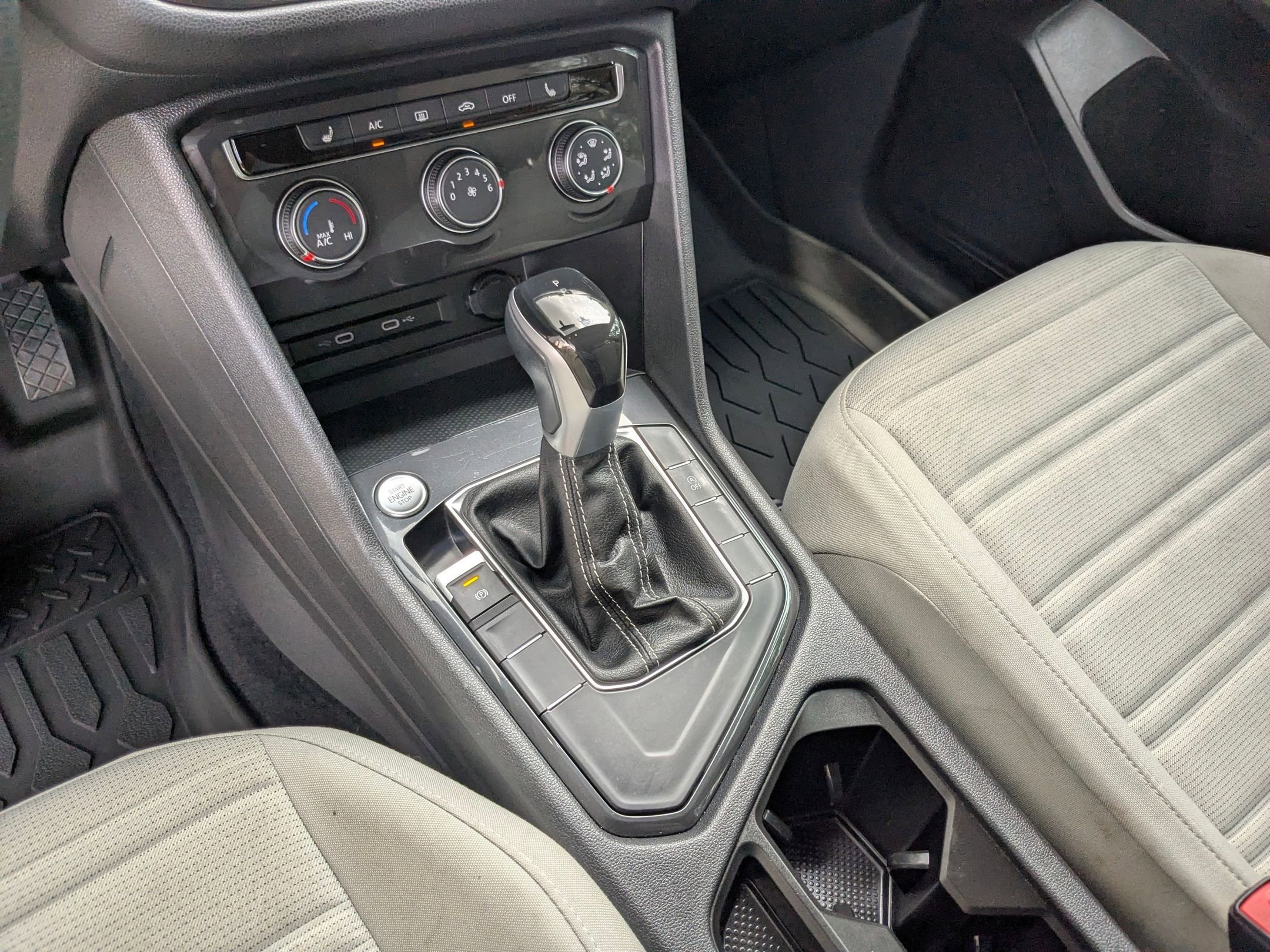 Certified Used 2022 White Volkswagen S image 18