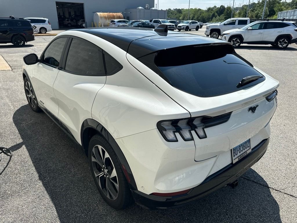Used 2021 White Ford Premium image 3