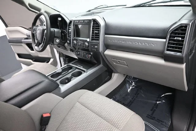 Certified Used 2021 Oxford White Ford XLT image 28