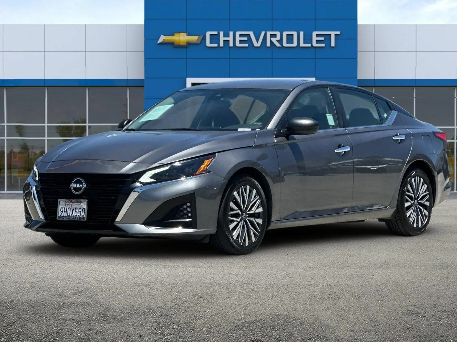 Used 2024  Nissan 2.5 SV image 8