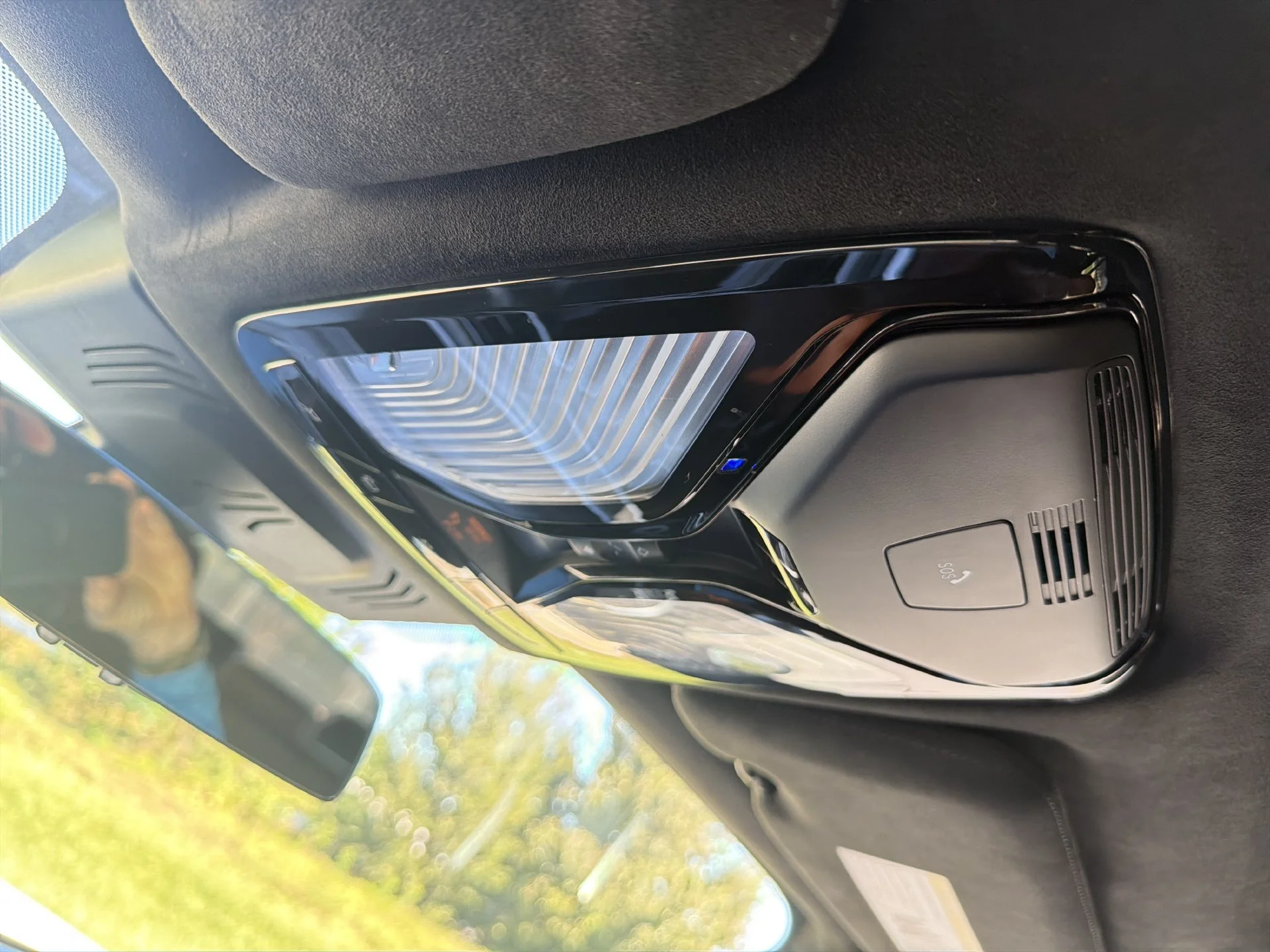 Used 2021 White BMW ALPINA XB7 image 39