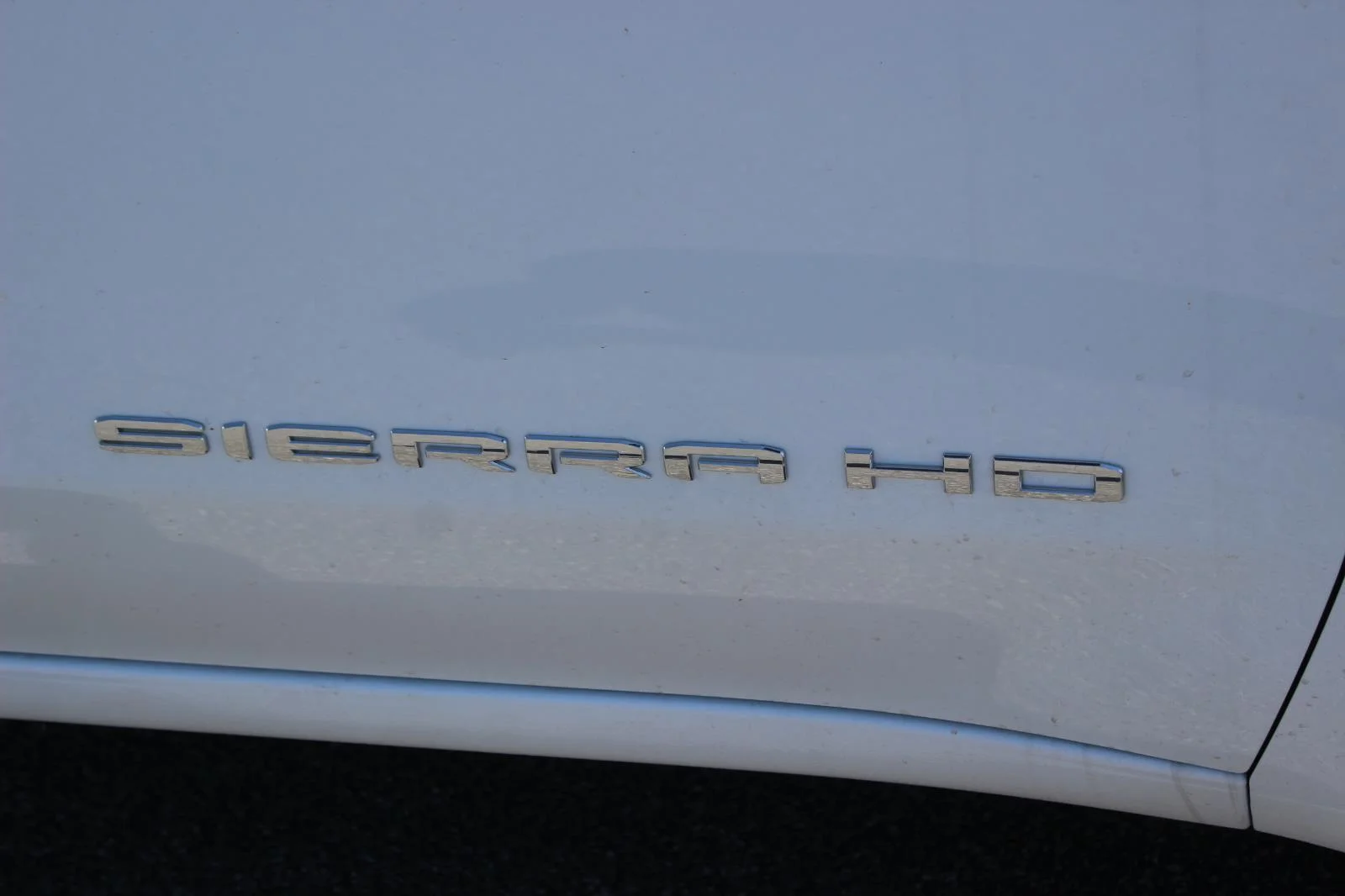 New 2026 Summit White GMC Pro image 7