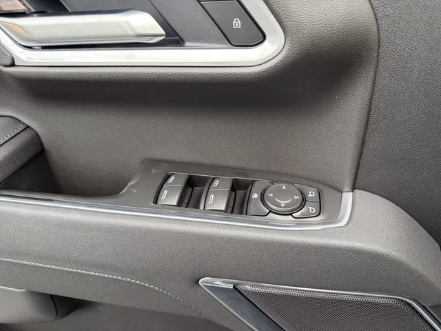 New 2026 Summit White GMC SLE image 25