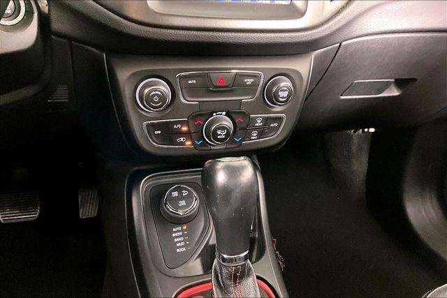 Used 2020 Gray Jeep Trailhawk image 8