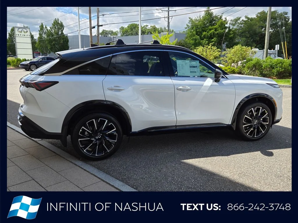 New 2027 2T RAD WHT INFINITI Autograph AWD image 14