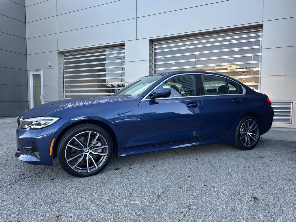 Used 2022 Blue Metallic BMW 330i xDrive image 3
