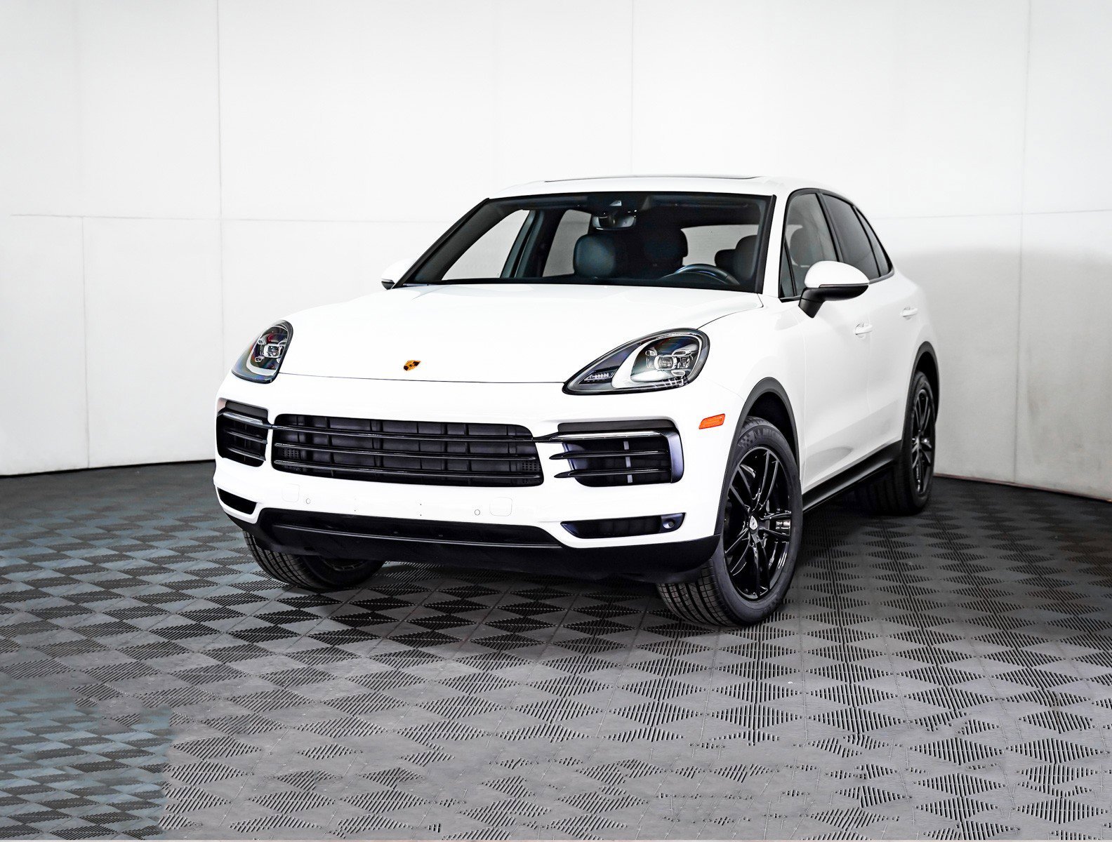 2023 Porsche Cayenne Base