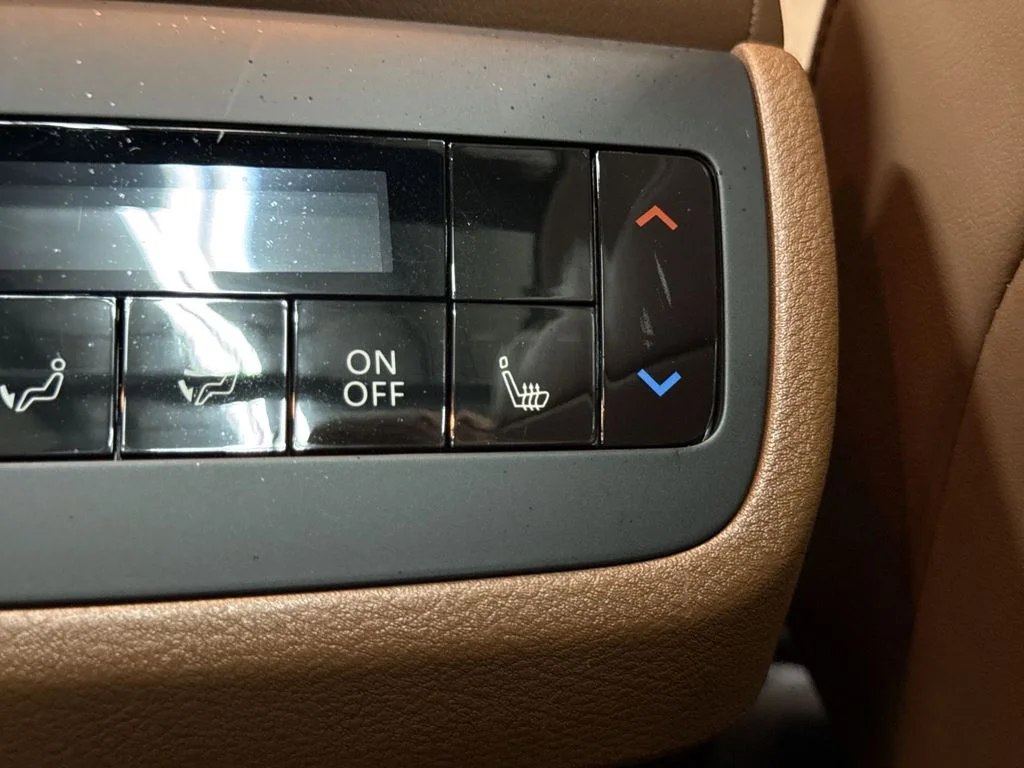 Used 2025 Gun Metallic Nissan Platinum image 33