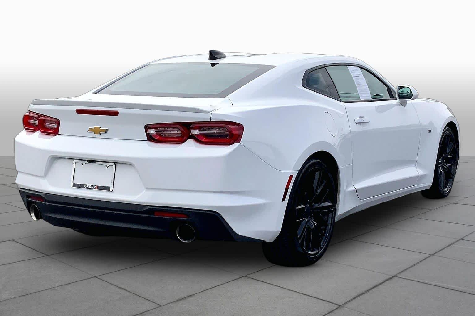 Used 2022 Summit White Chevrolet 1LT image 13