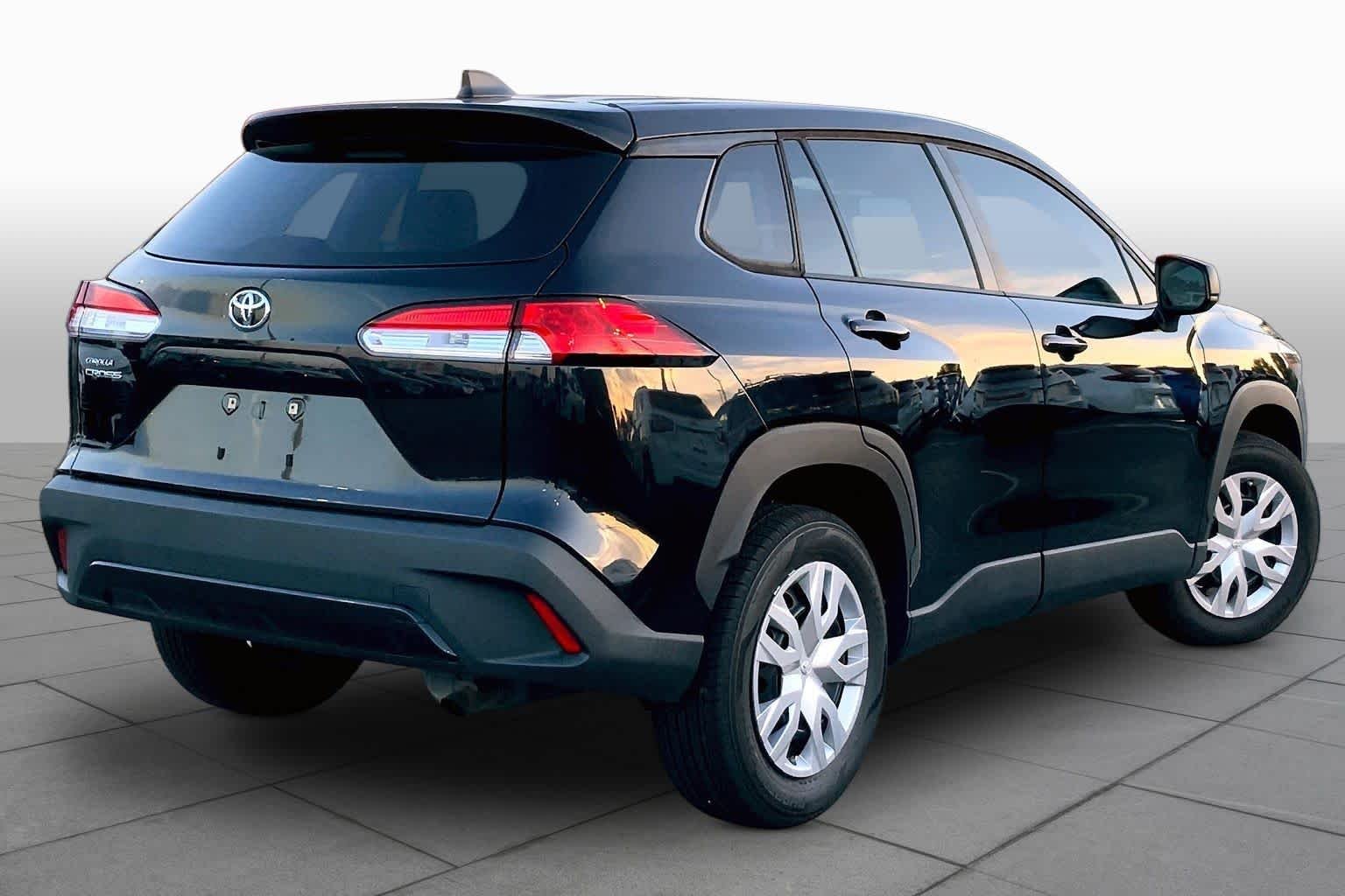 Used 2022 Jet Black Toyota L image 12