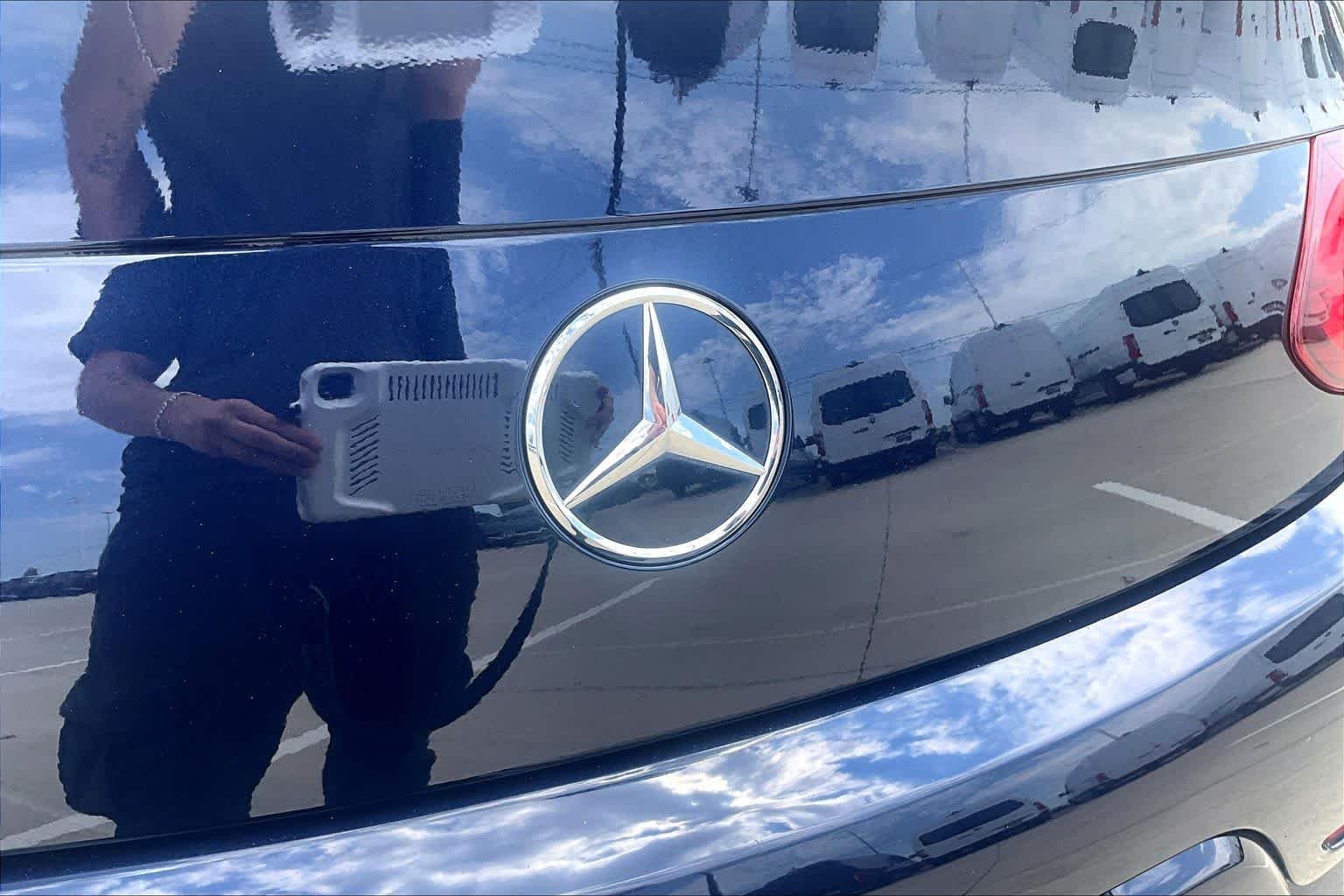 Used 2023 Lunar Blue Metallic Mercedes-Benz C 300 image 10