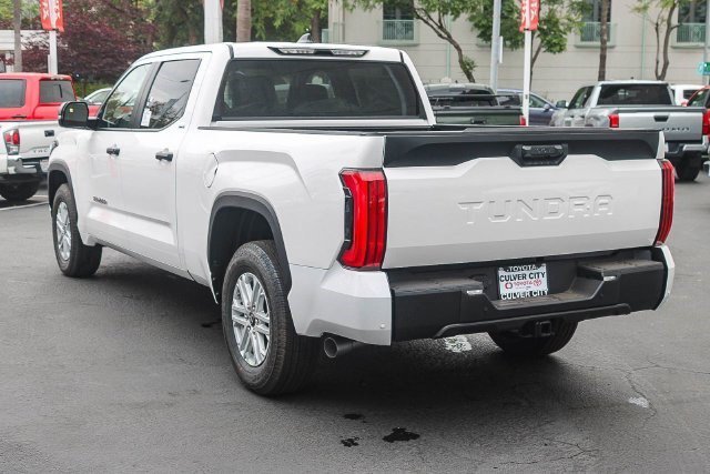 2026 Toyota Tundra SR5 - Photo 6