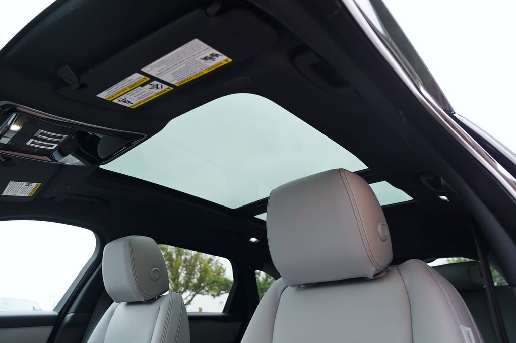 New 2026 Santorini Black Land Rover Belgravia Edition image 13