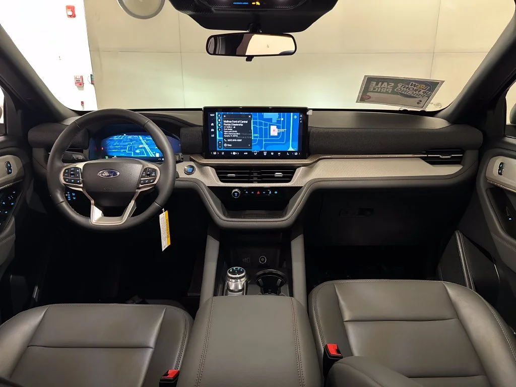 New 2027 White Ford Active image 4