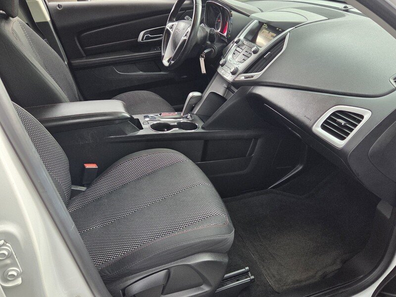 Used 2014 Summit White GMC FWD 4DR SLE W/SLE-2 image 16