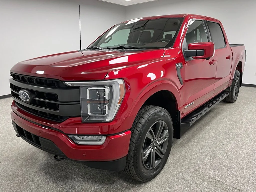 Used 2023 Red Ford Lariat image 4