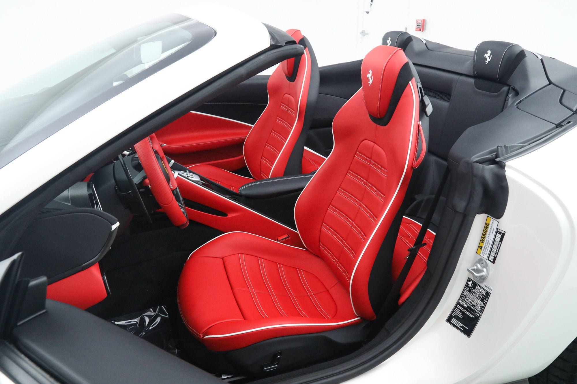 Certified Used 2025 Bianco Italia Ferrari  image 5