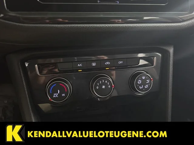 Used 2018  Volkswagen 2.0T S image 20