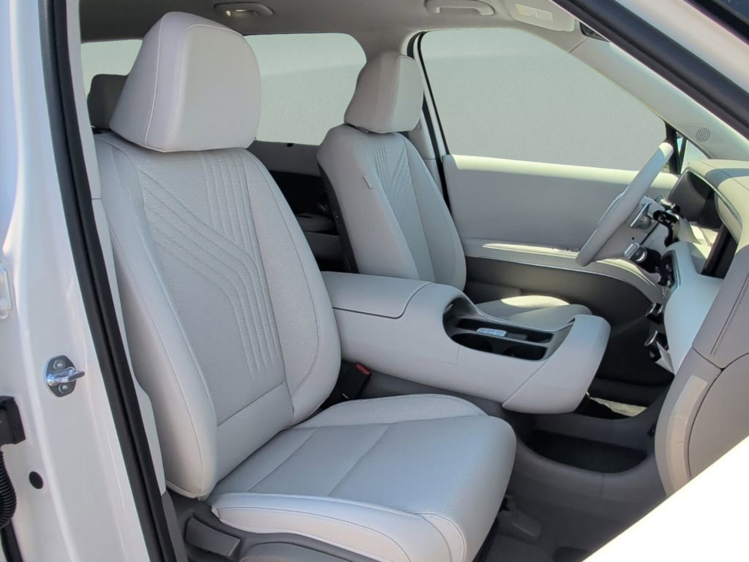 New 2026 Creamy White Pearl Hyundai Blue SEL 8P image 41