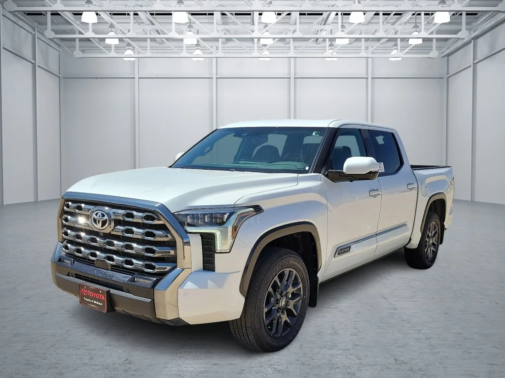 New 2026 Wind Chill Pear Toyota Platinum image 1