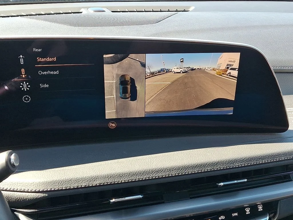 2025 Cadillac XT4 Premium Luxury - Photo 18