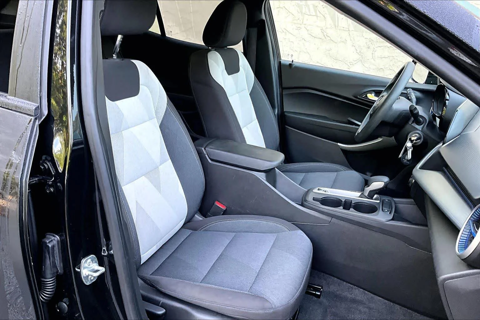 Used 2025 Mosaic Black Metallic Chevrolet LS image 9
