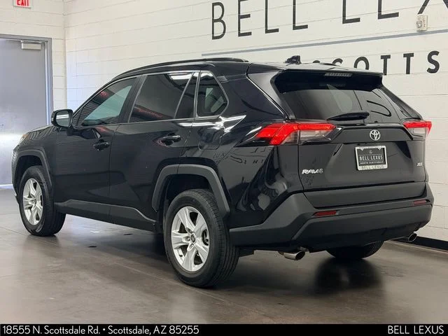 Used 2021 Black Toyota XLE image 6