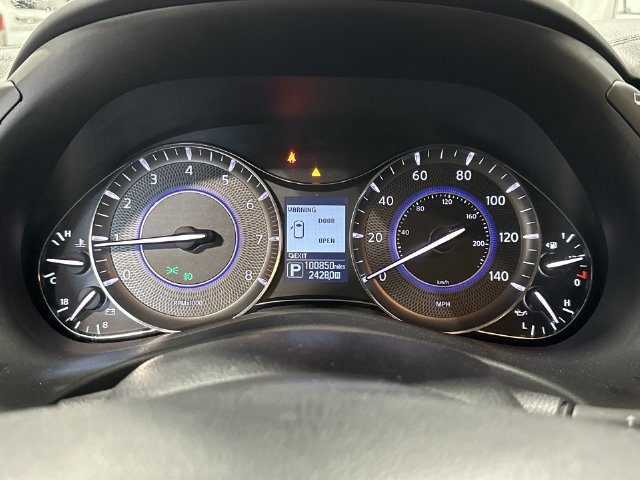 Used 2018 Gray INFINITI Base image 14