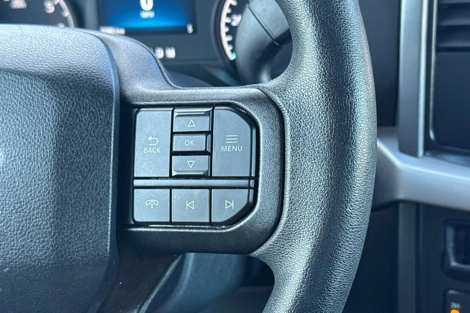 Used 2023 Oxford White Ford XLT image 22
