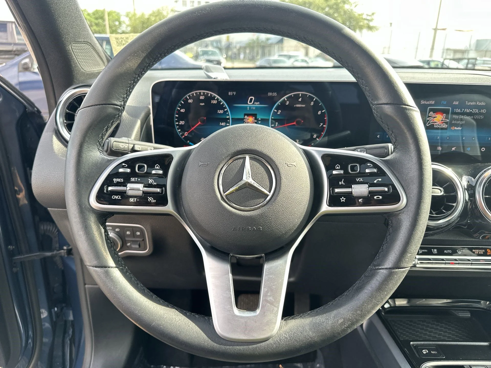 Used 2021 Denim Blue Metallic Mercedes-Benz GLB 250 image 11